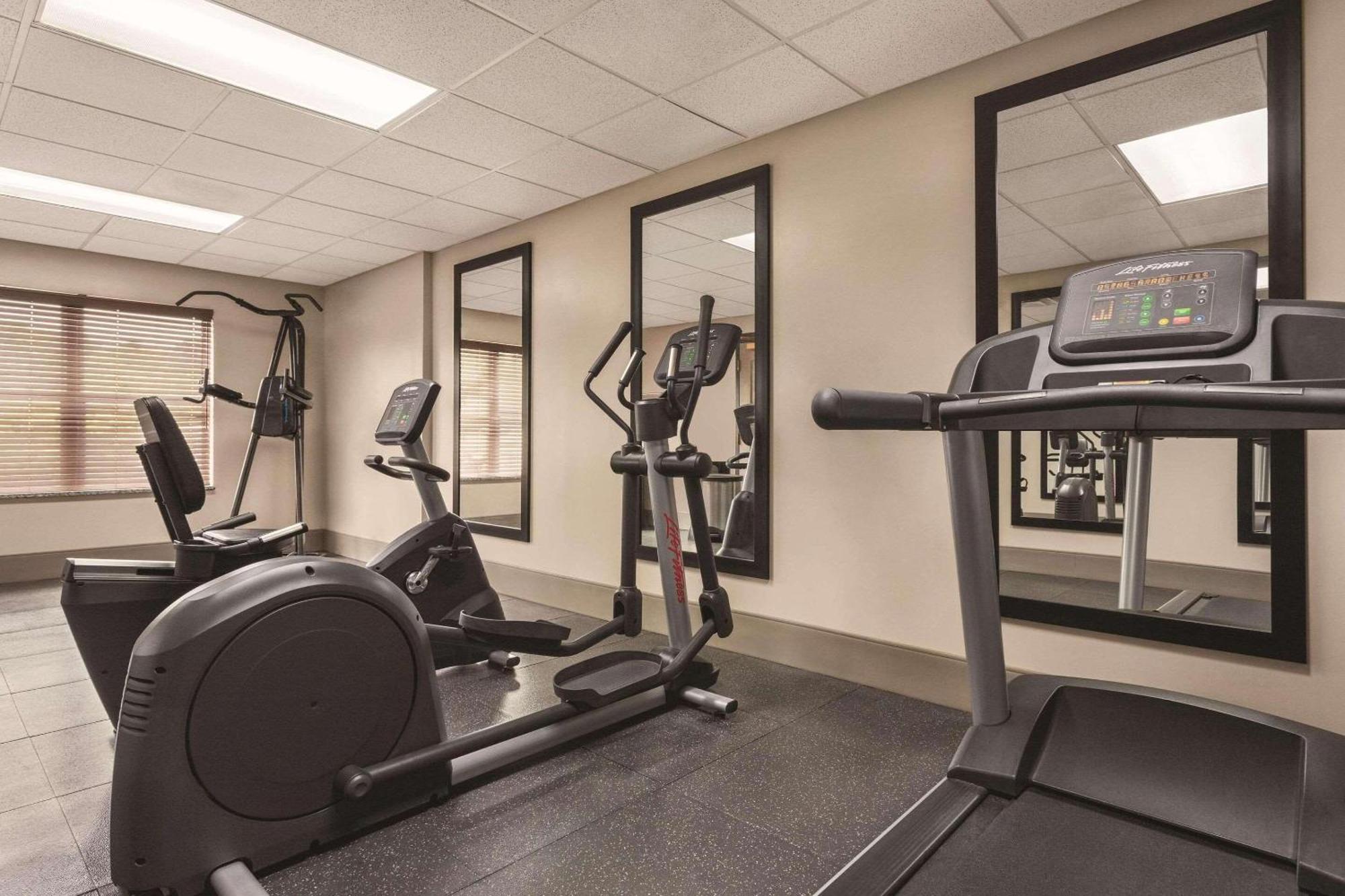 Country Inn & Suites By Radisson, Nashville Airport East, Tn Esterno foto